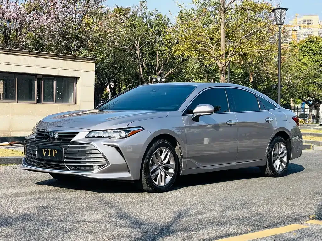 Toyota Avalon 2021 из CN, фото 1