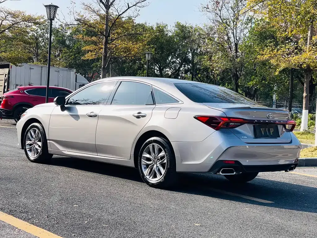Toyota Avalon 2021 из CN, фото 9