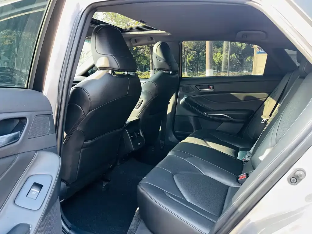 Toyota Avalon 2021 из CN, фото 2