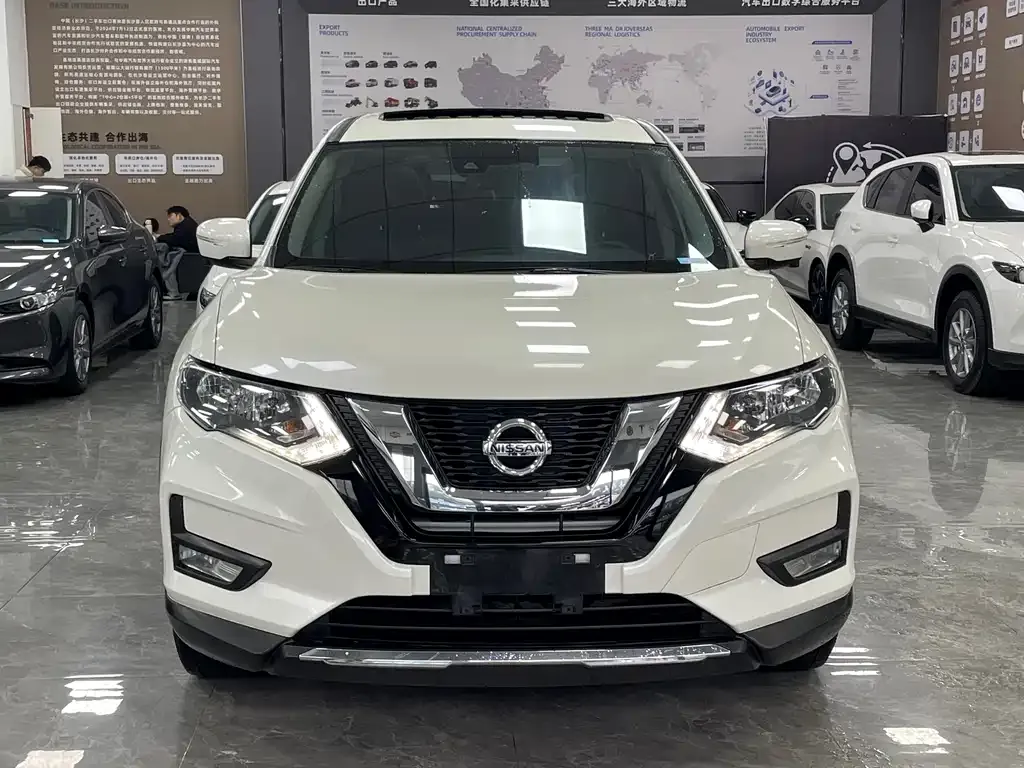 Nissan X-Trail — фото 7