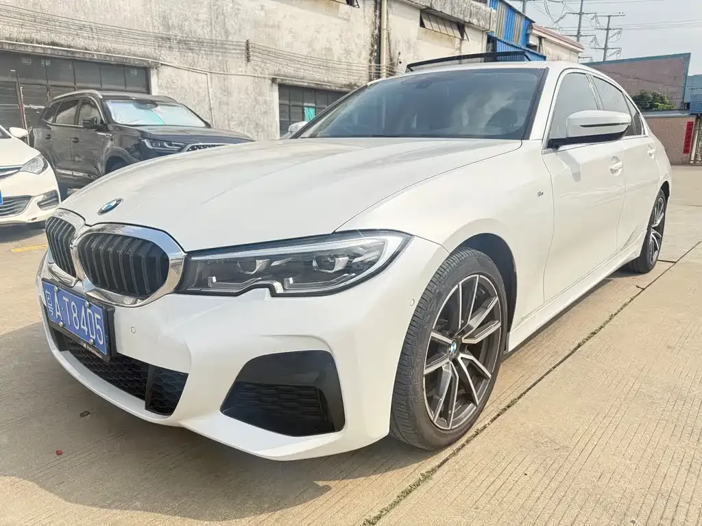 BMW 3 Series 2021 из CN, фото 1