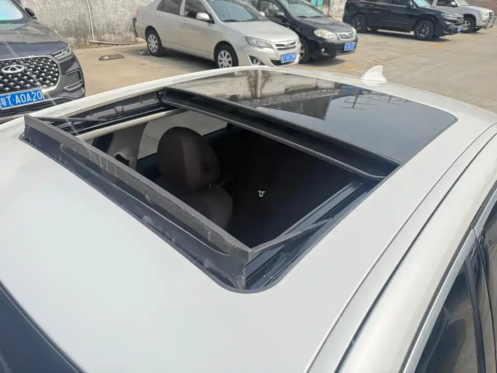 BMW 3 Series 2021 из CN, фото 2