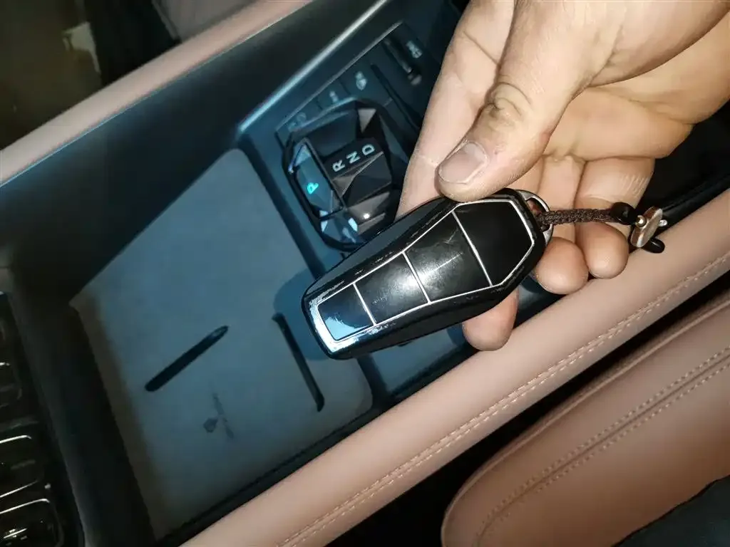 BYD L EV 2024 из CN, фото 7