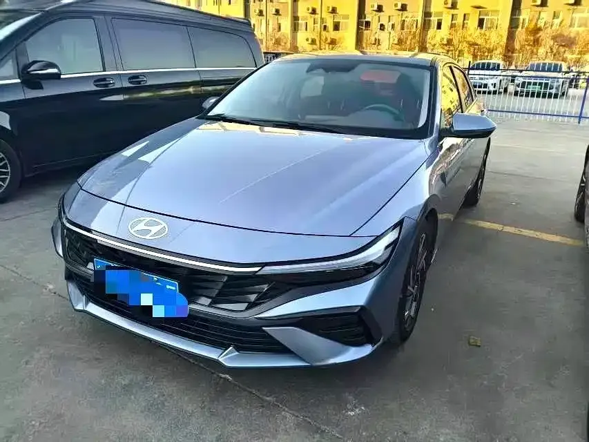 Hyundai Elantra 2024 из CN, фото 1