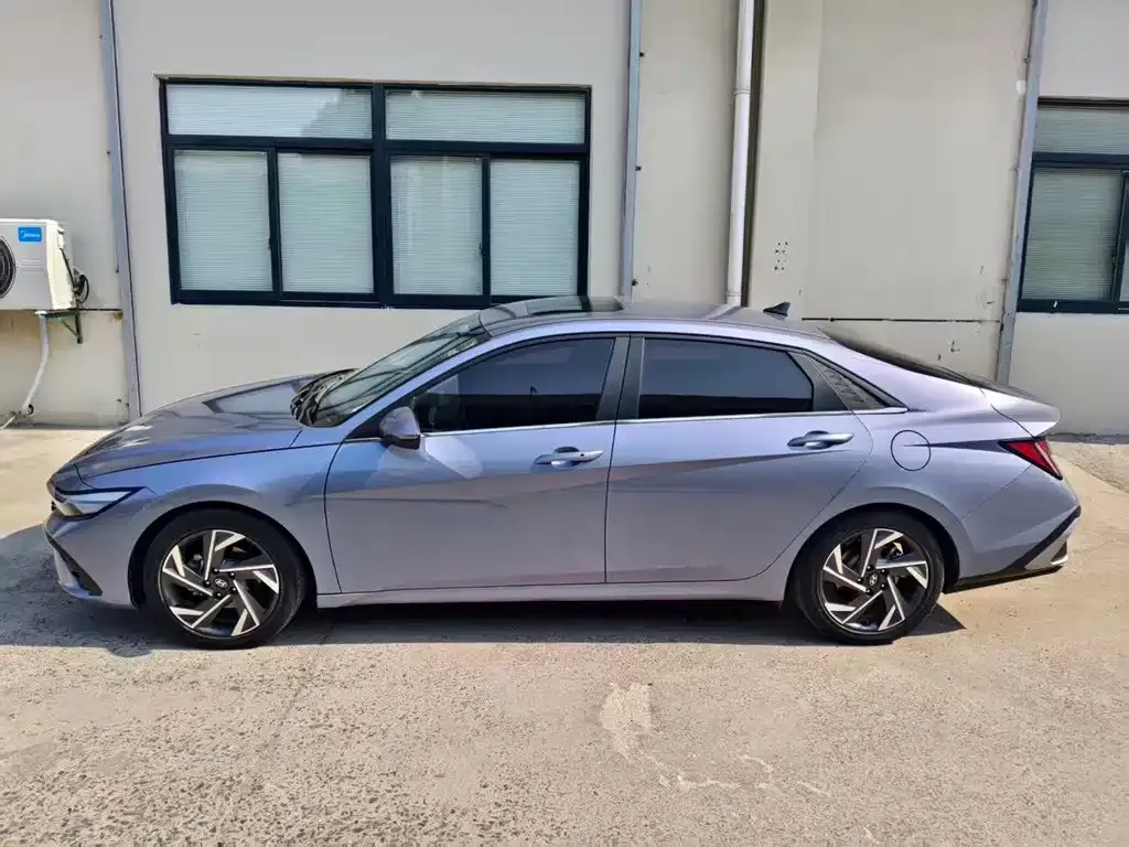 Hyundai Elantra 2024 из CN, фото 4