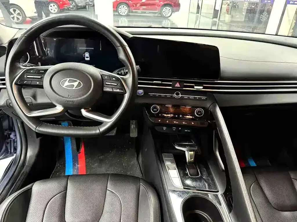 Hyundai Elantra 2024 из CN, фото 3