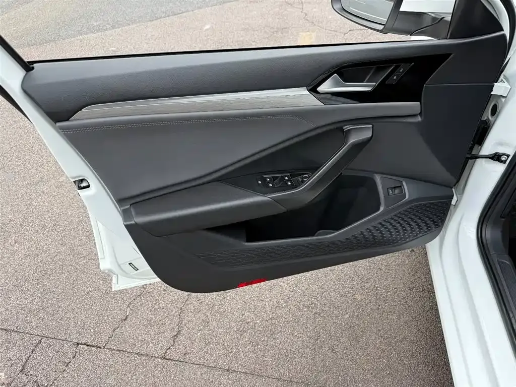 Volkswagen Sagitar 2021 из CN, фото 4