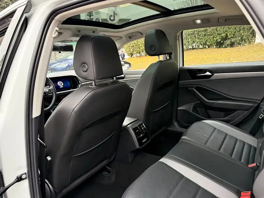 Volkswagen Sagitar 2021 из CN, фото 2