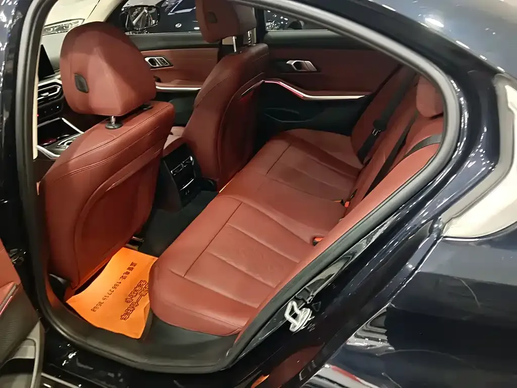 BMW 3 Series 2024 из CN, фото 2