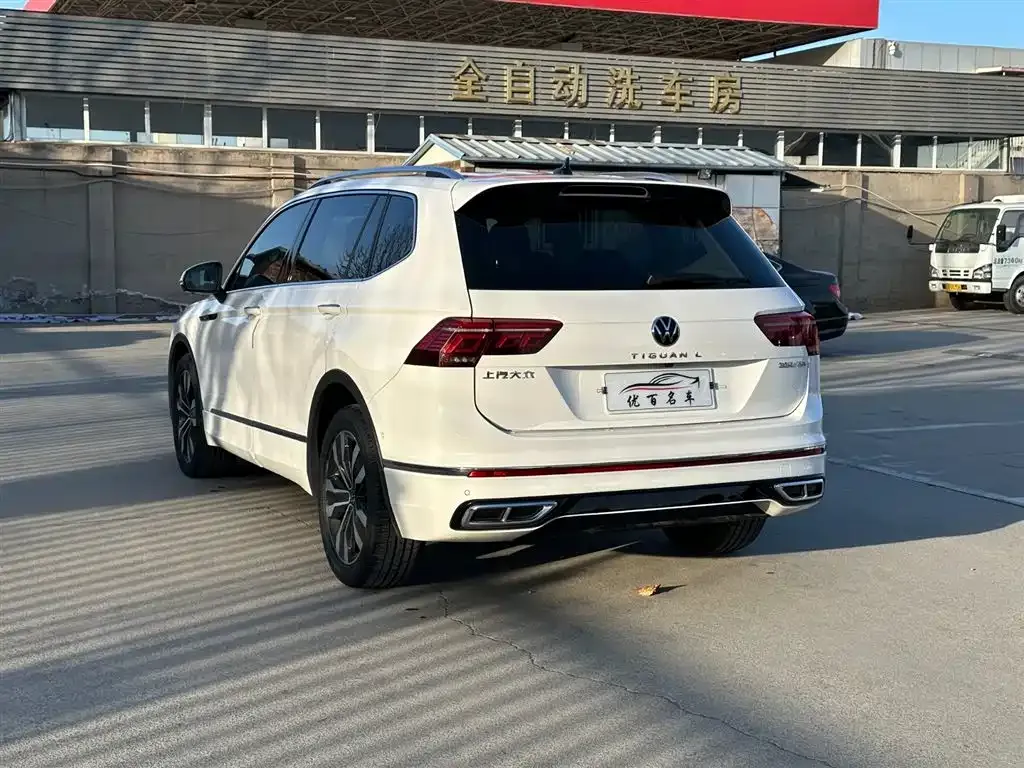 Volkswagen Tiguan L — фото 6