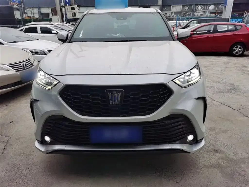 Toyota Crown Kluger 2022 из CN, фото 7