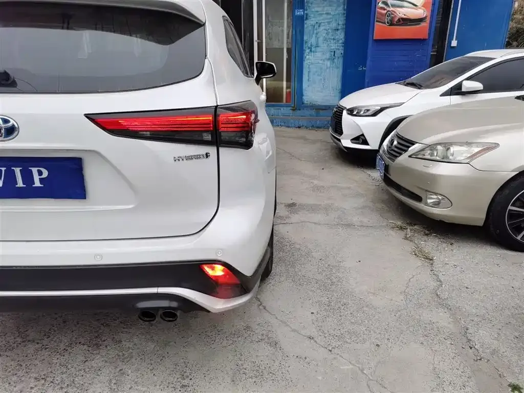 Toyota Crown Kluger 2022 из CN, фото 9