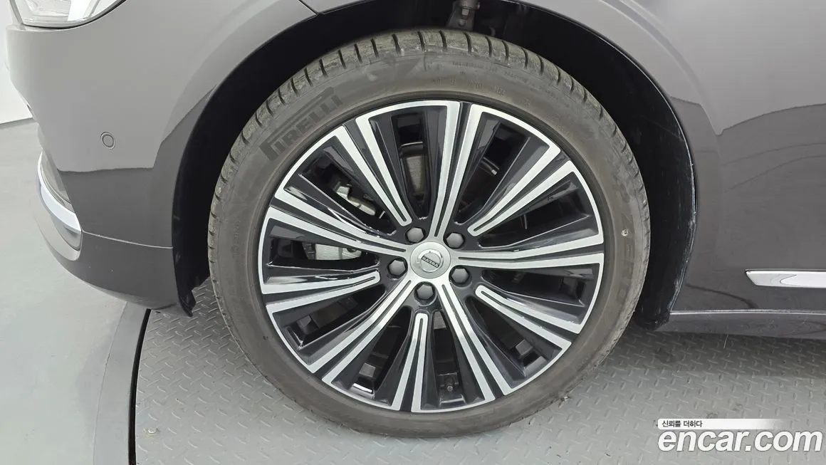 Volvo S90 2024 из KR, фото 2