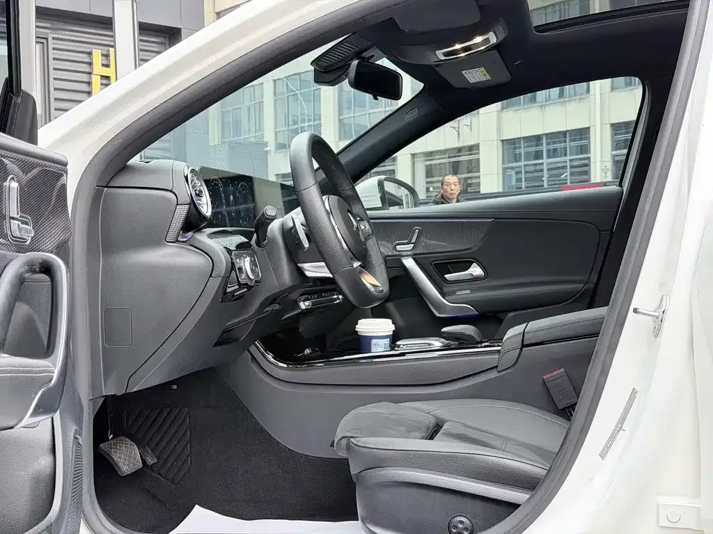 Mercedes-Benz A-Class 2021 из CN, фото 8