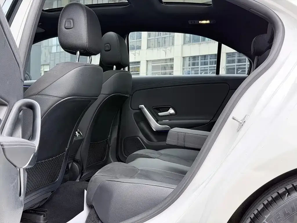 Mercedes-Benz A-Class 2021 из CN, фото 5