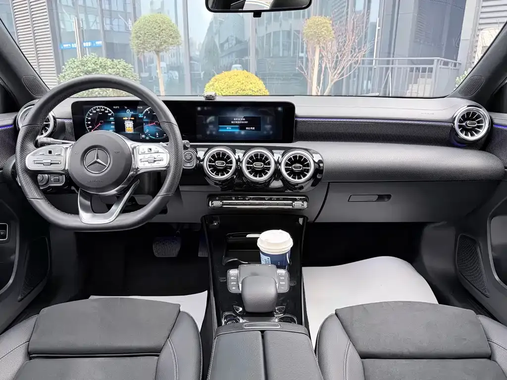Mercedes-Benz A-Class 2021 из CN, фото 10