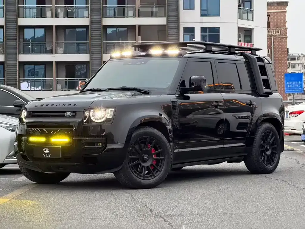 Land Rover Defender — фото 1