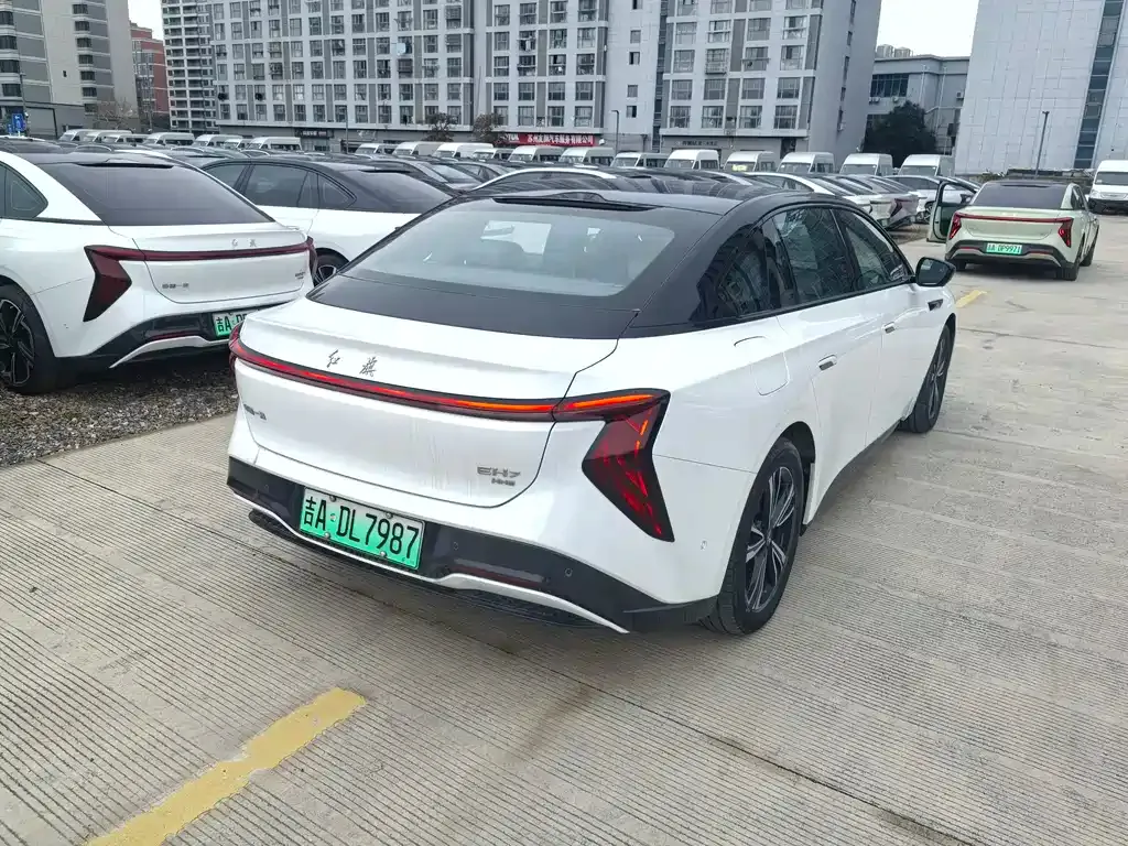 Hongqi EH7 2024 из CN, фото 10