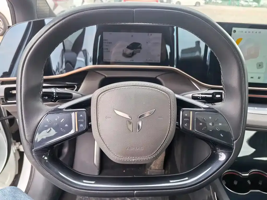 Hongqi EH7 2024 из CN, фото 2