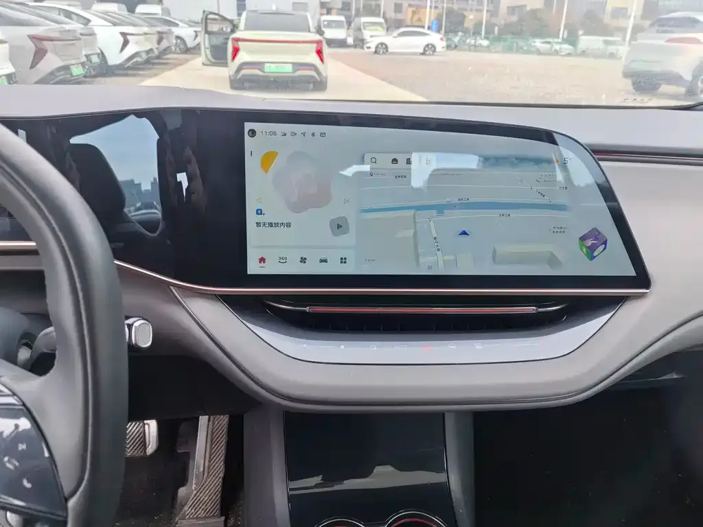 Hongqi EH7 2024 из CN, фото 6