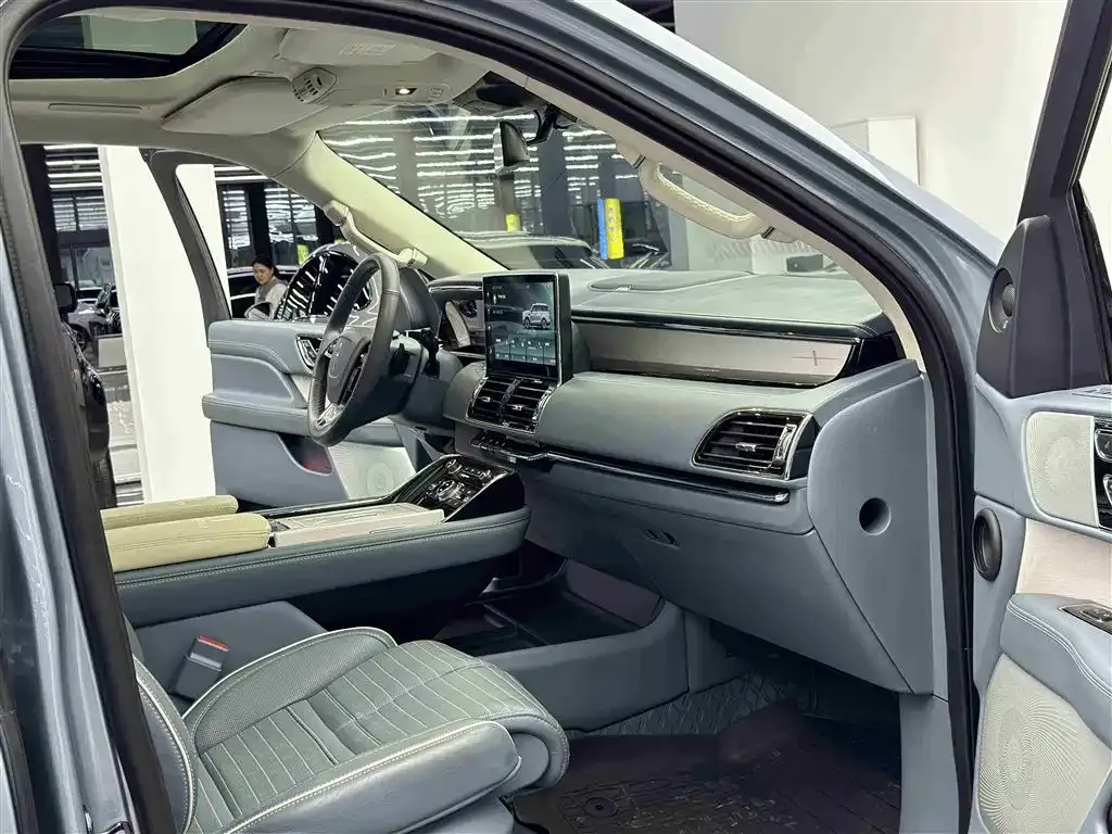Lincoln Navigator 2024 из CN, фото 7