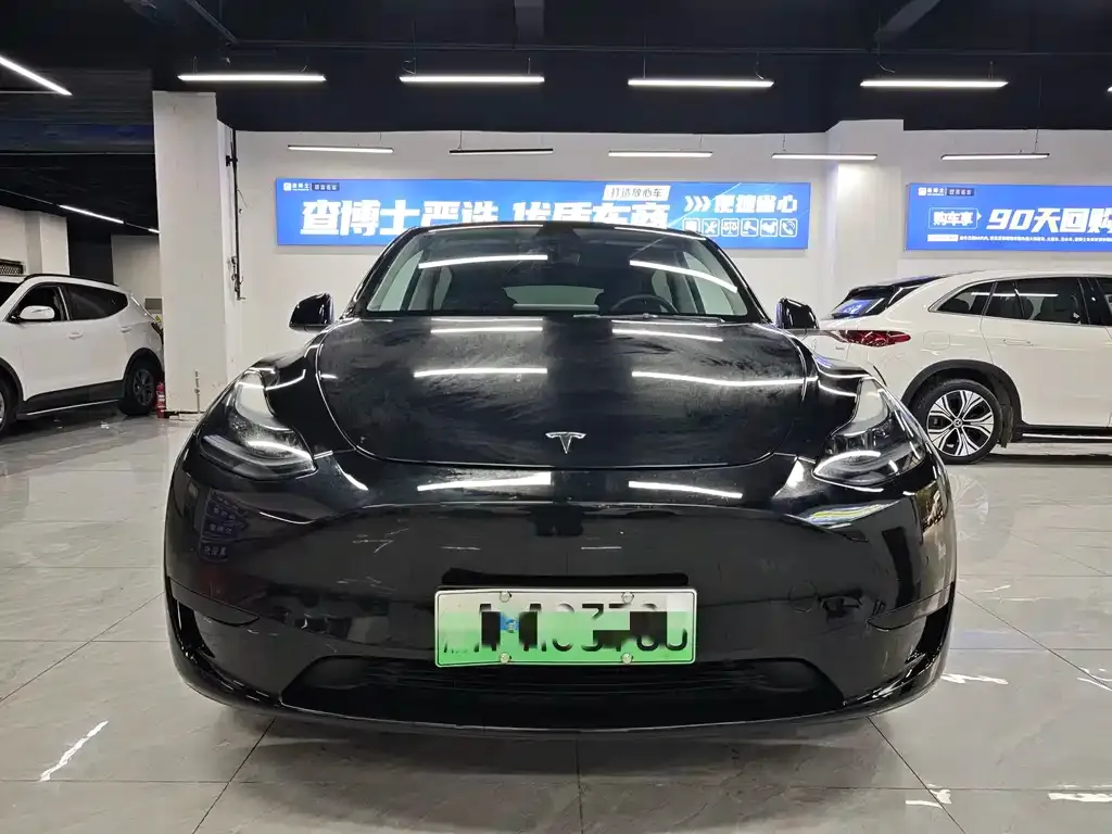 Tesla Model Y 2023 из CN, фото 1