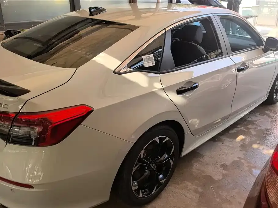 Honda Civic 2023 из CN, фото 10