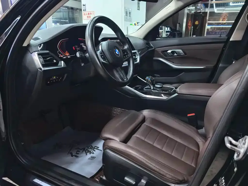 BMW 3 Series 2021 из CN, фото 7