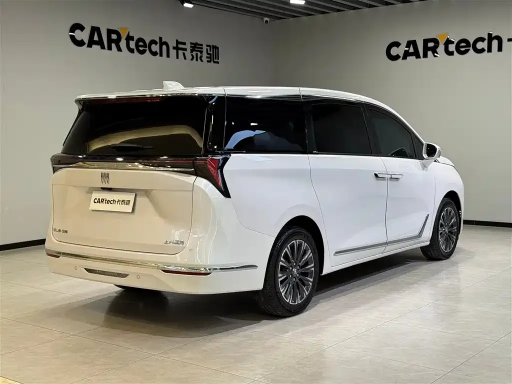 Buick GL8 2025 из CN, фото 8