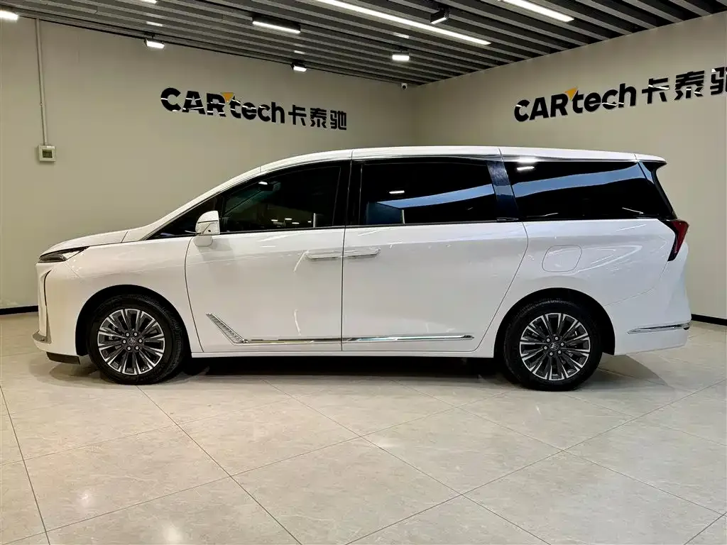 Buick GL8 2025 из CN, фото 6