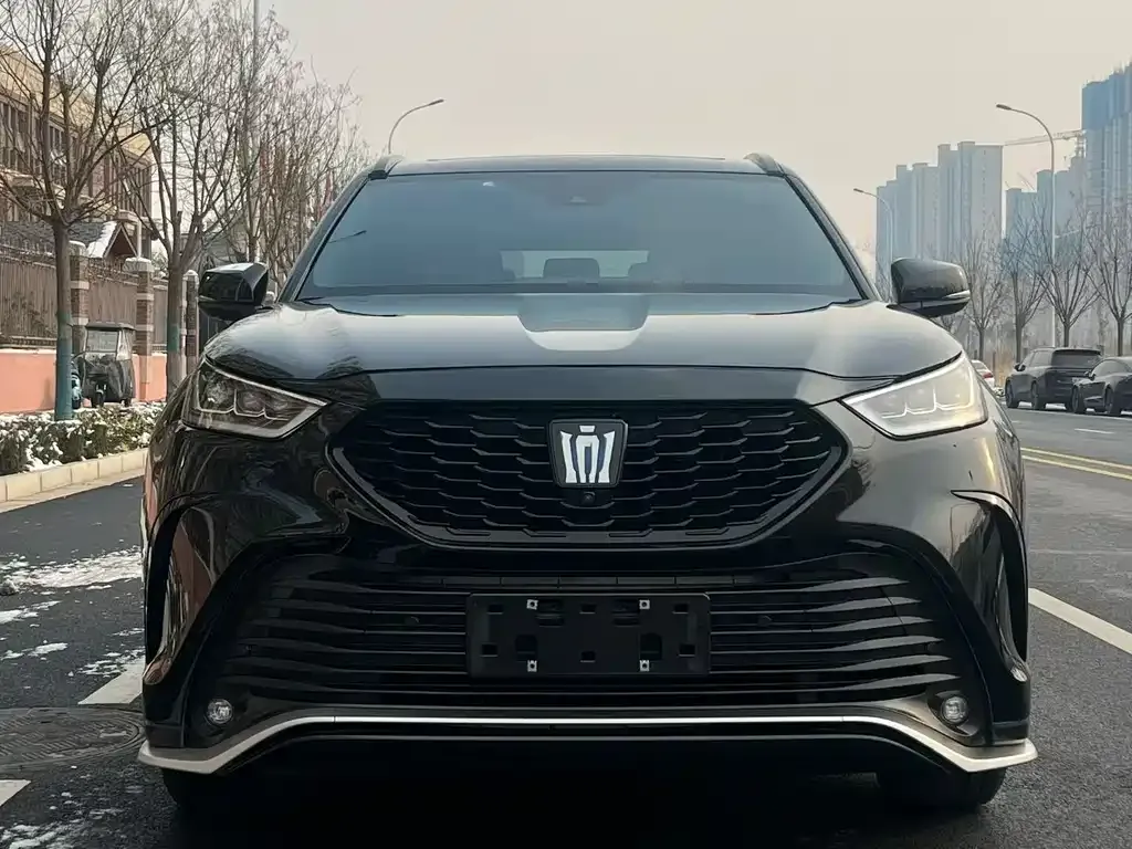 Toyota Crown Kluger 2023 из CN, фото 2