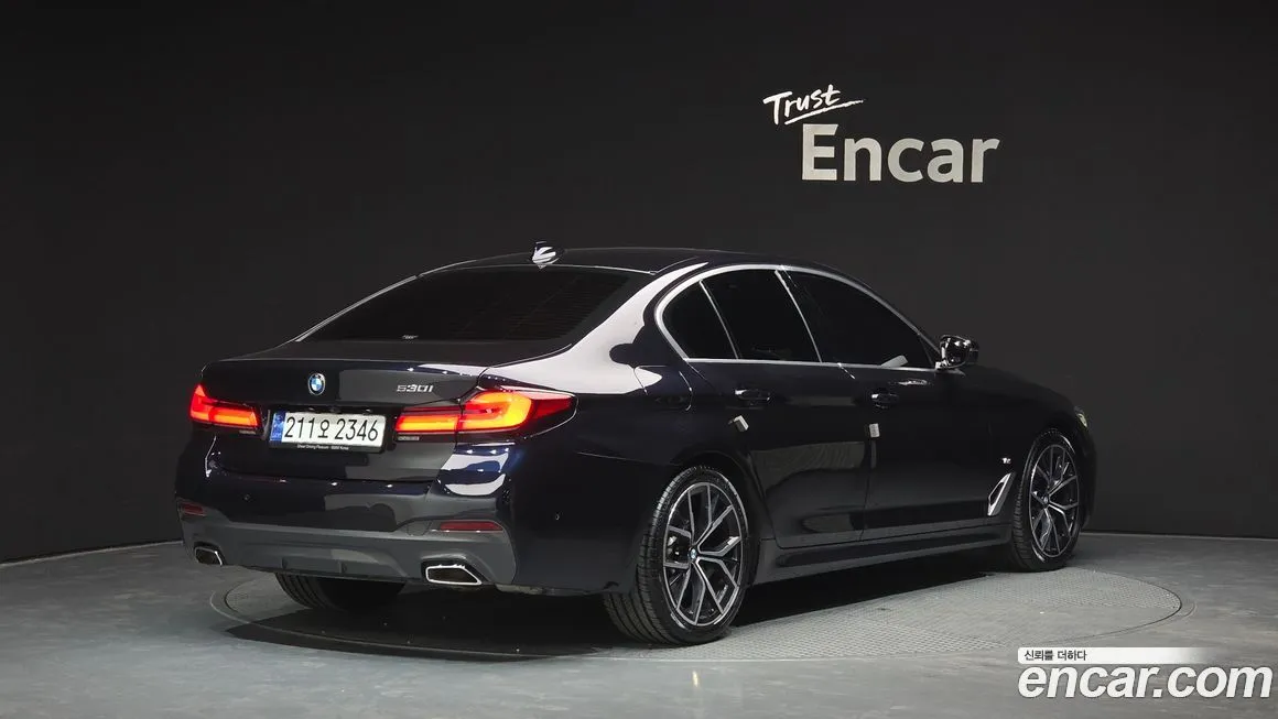BMW 5-Series 2023 из KR, фото 8