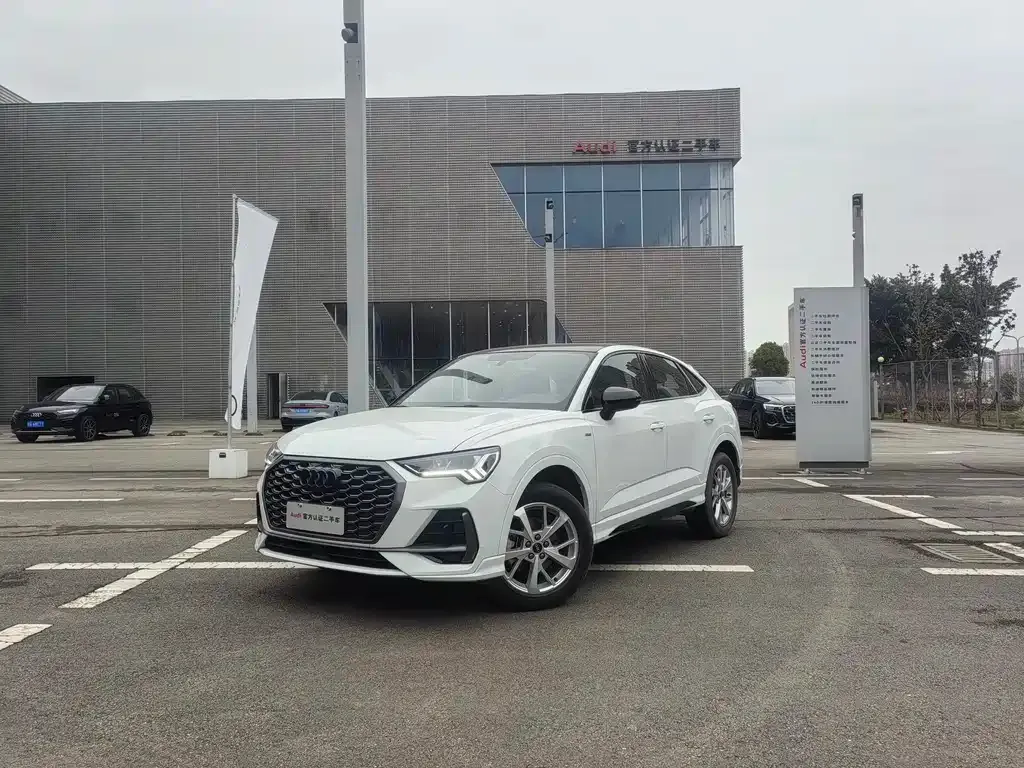 Audi Q3 Sportback 2024 из CN, фото 1