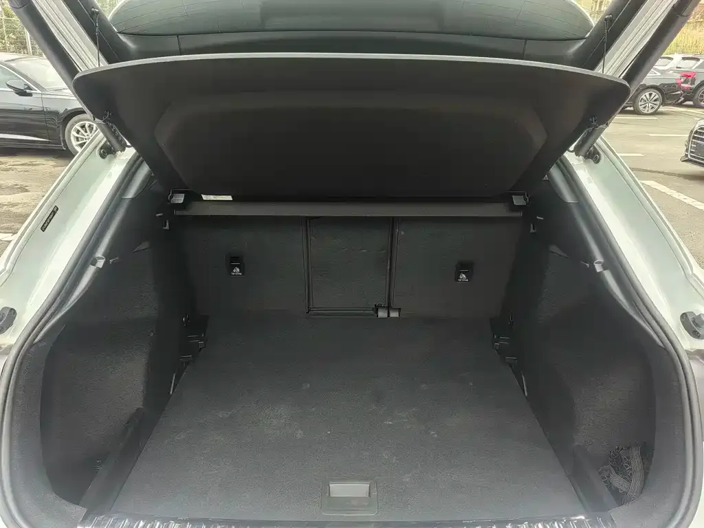 Audi Q3 Sportback 2024 из CN, фото 6