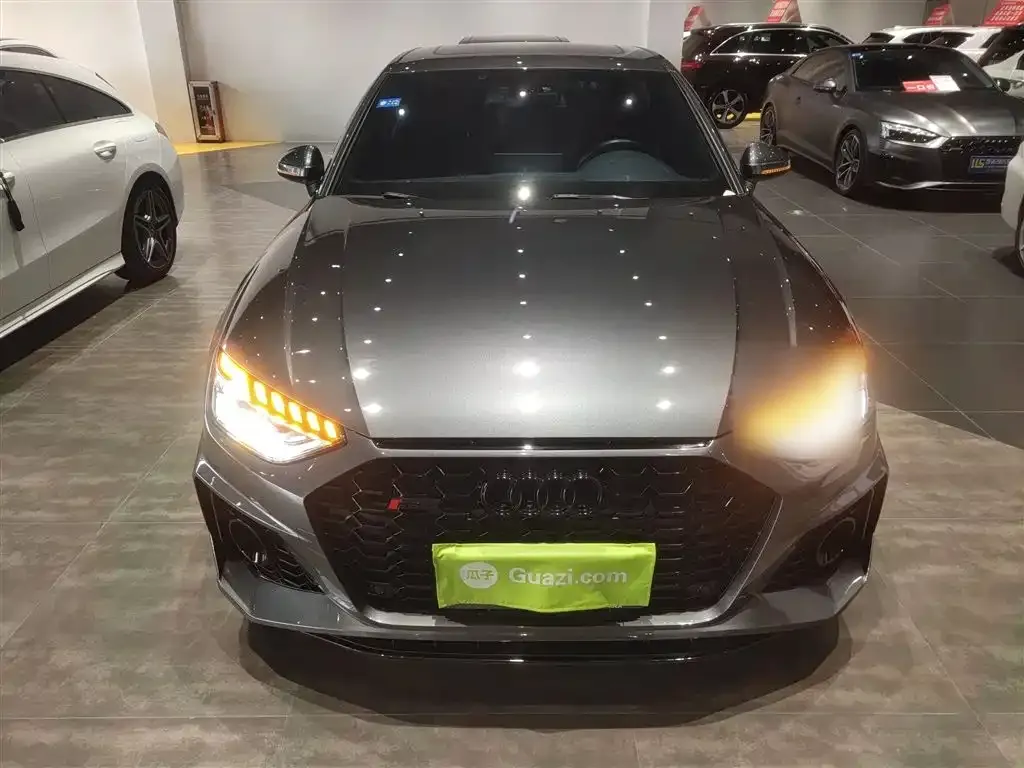 Audi A4L 2022 из CN, фото 5