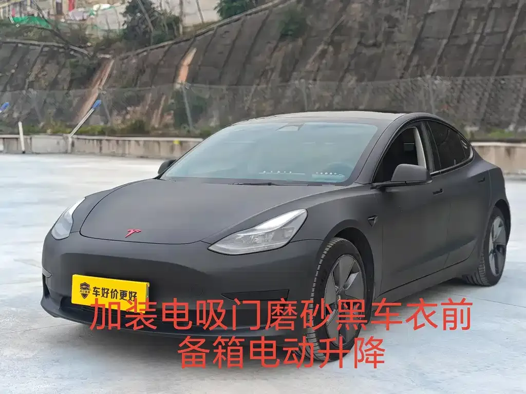 Tesla Model 3 — фото 1