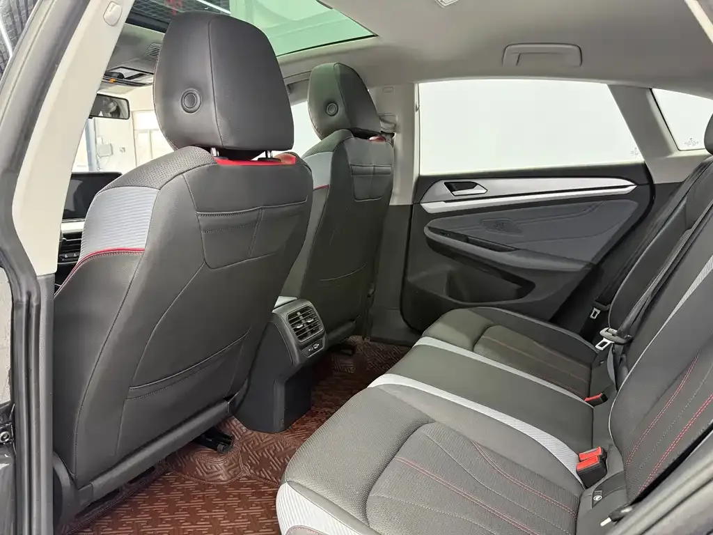 Volkswagen Lamando 2023 из CN, фото 7