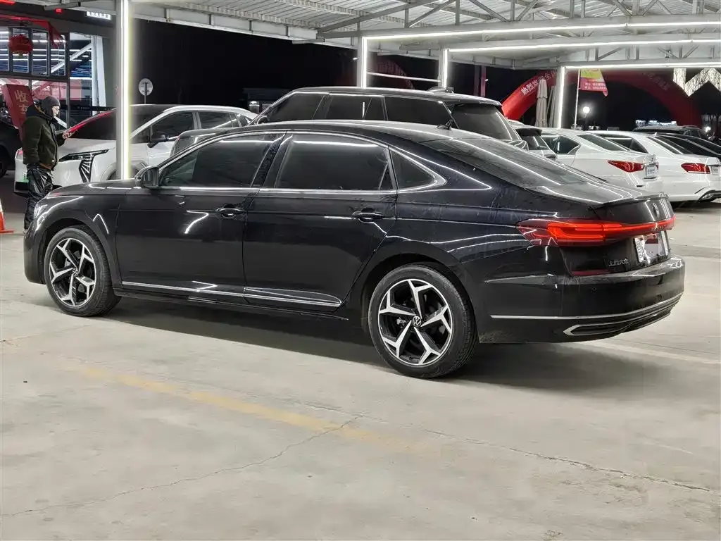 Volkswagen Passat 2024 из CN, фото 4
