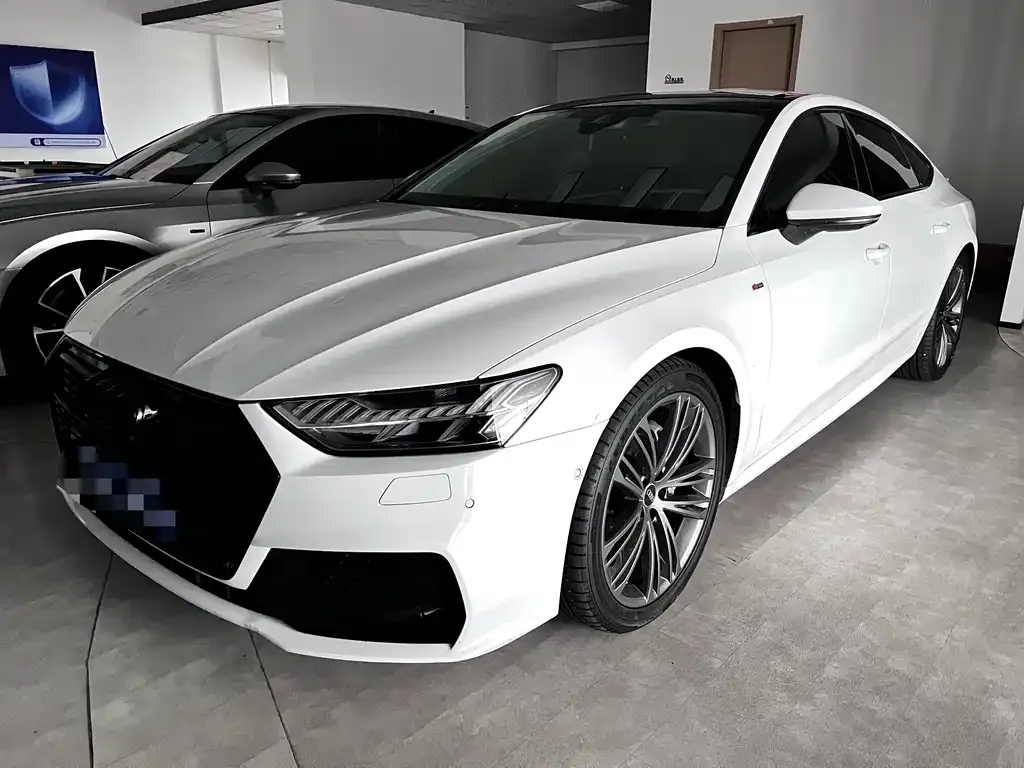 Audi A7 2023 из CN, фото 1