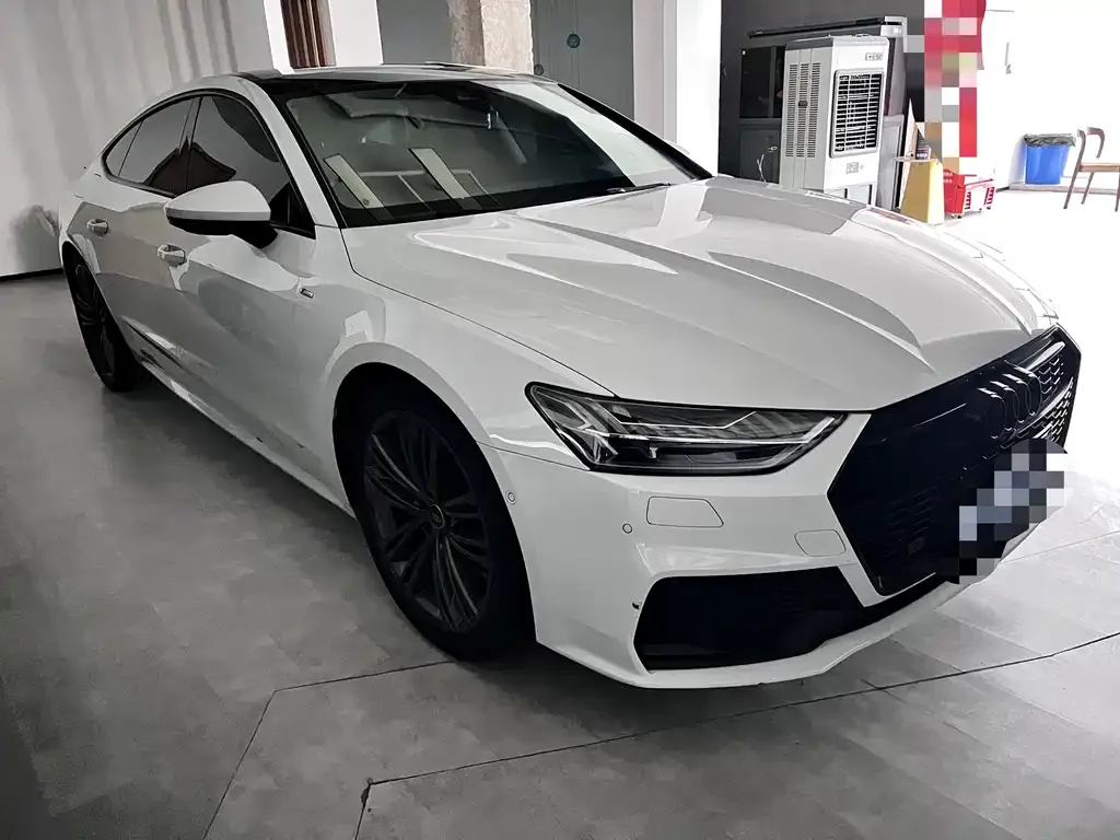 Audi A7 2023 из CN, фото 3