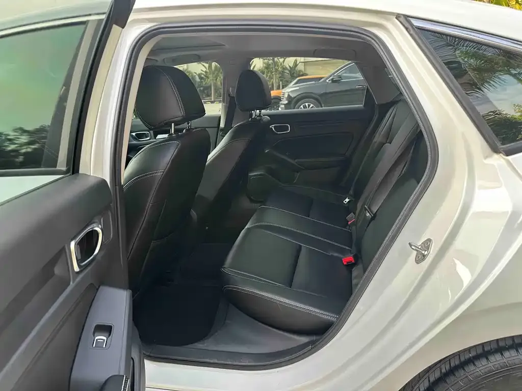 Honda Civic — фото 9