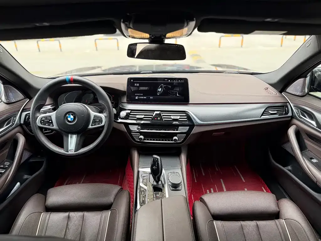 BMW 5 Series New Energy — фото 4