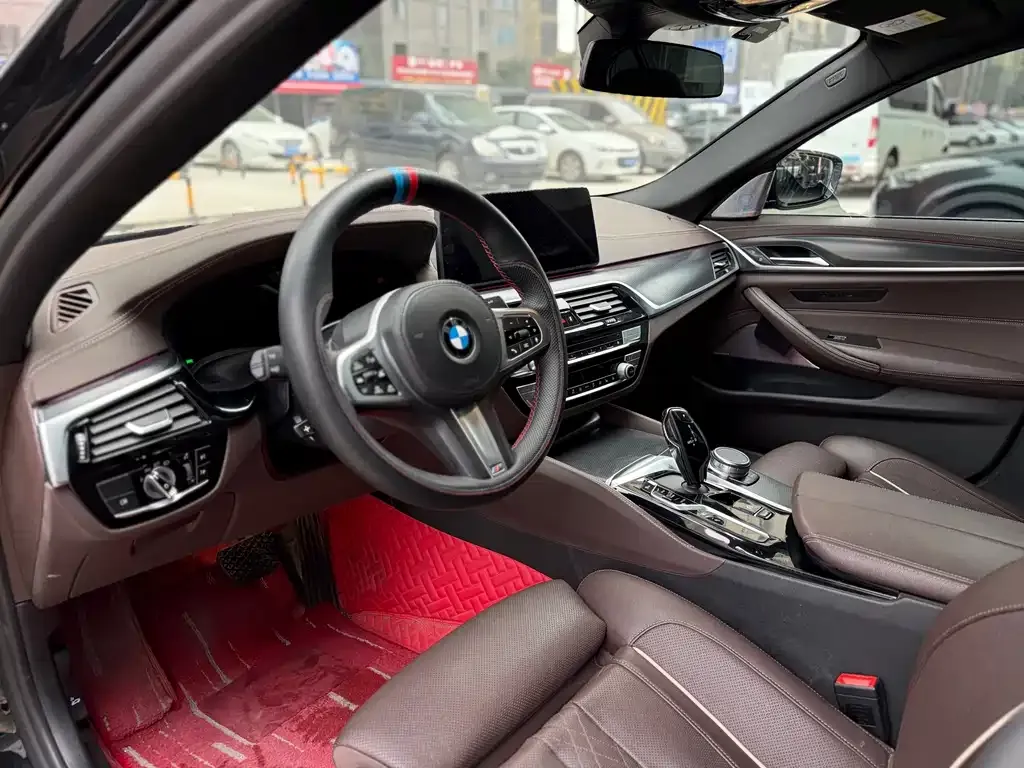 BMW 5 Series New Energy — фото 2