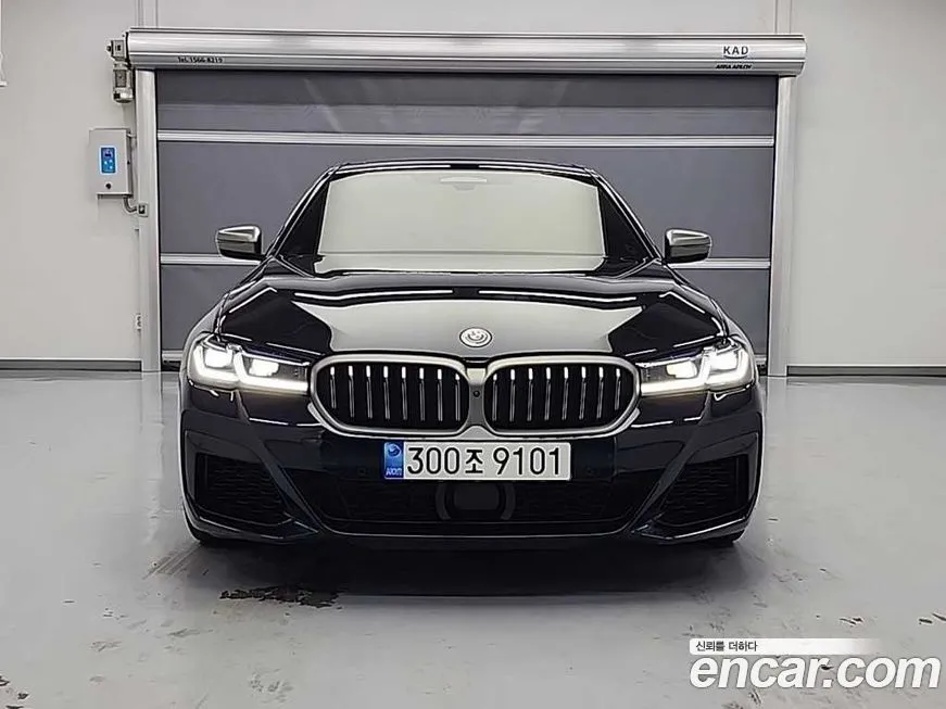BMW 5-Series — фото 1