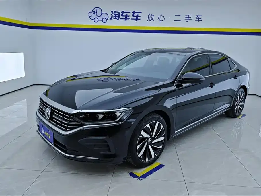 Volkswagen Passat — фото 1