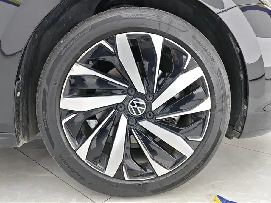 Volkswagen Passat — фото 9