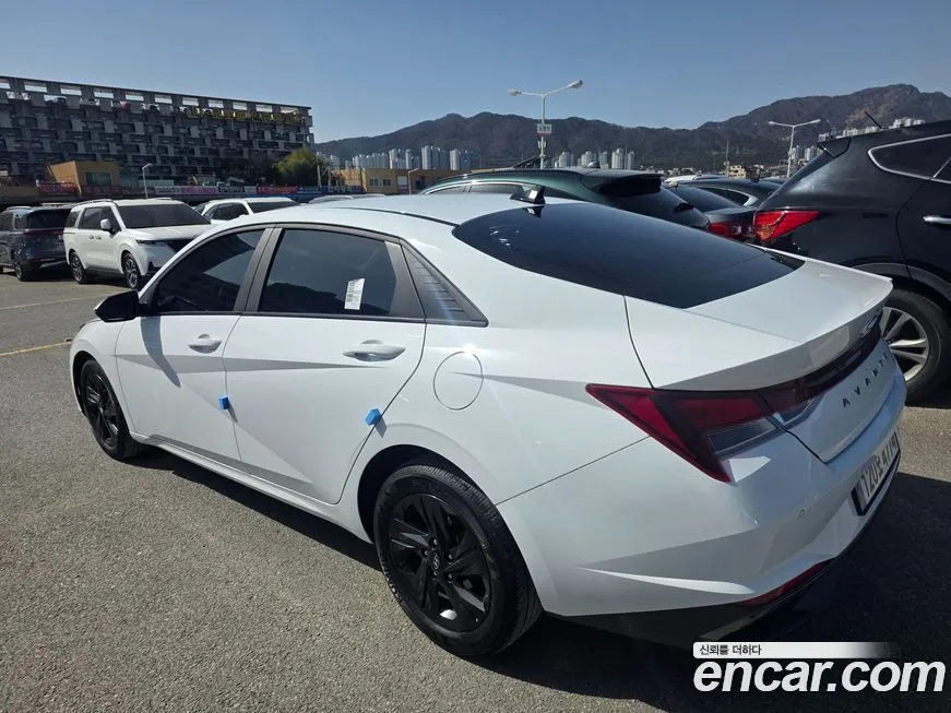 Hyundai AVANTE — фото 10