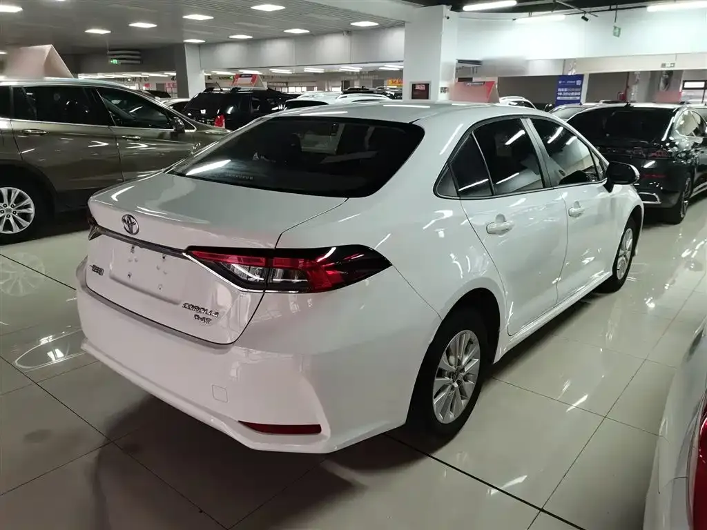Toyota Corolla 2024 из CN, фото 5