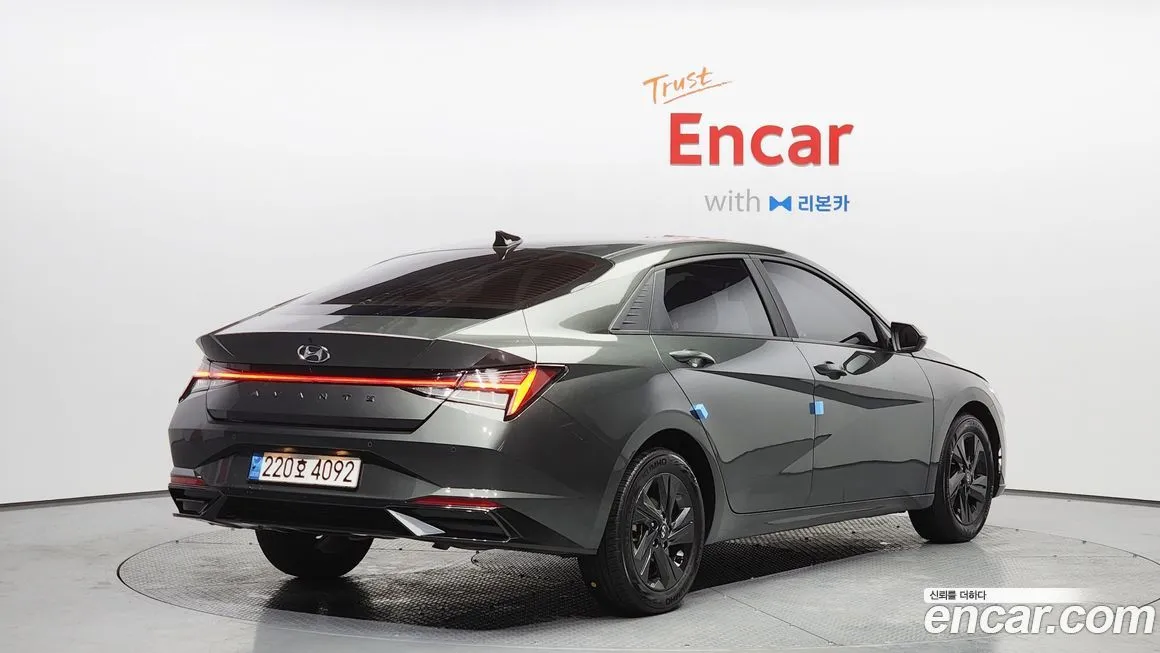 Hyundai AVANTE — фото 4