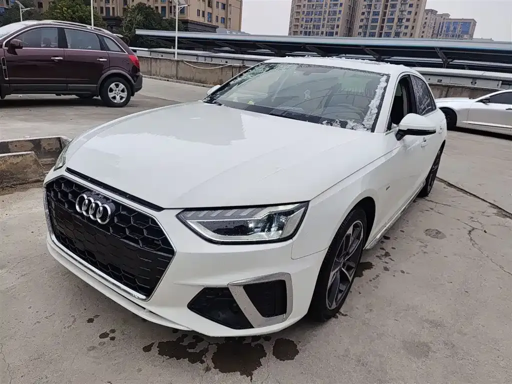 Audi A4L 2021 из CN, фото 1